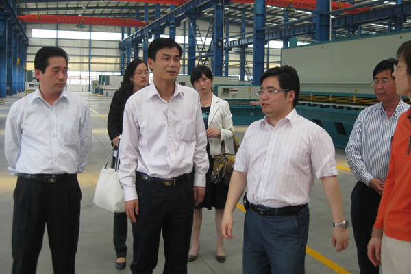 安徽省商務廳副廳長楊本清視察中德機床 安徽省商務廳副廳長楊本清視察中德機床